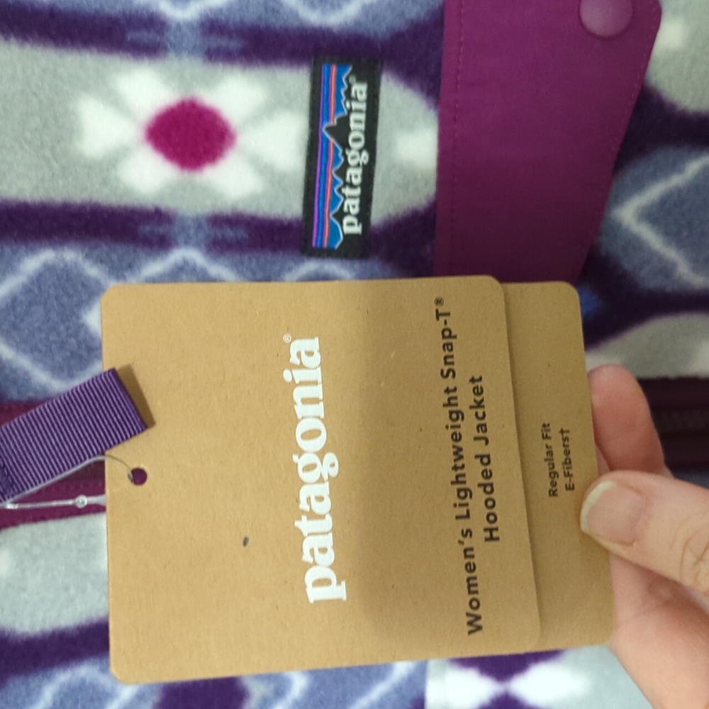 NEW Small PATAGONIA Purple LIGHTWEIGHT SNAP-T HOODED JACKET WOMEN'S Medium/L - Picture 5 of 9